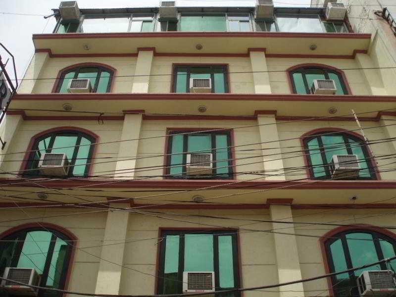Hotel Raunak International New Delhi Bagian luar foto